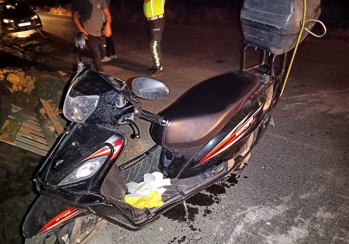 Antalya'da motosiklet kazası: Sürücü yaralandı