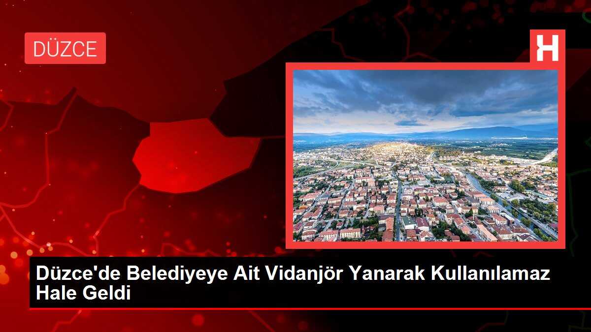 Düzce'de Belediyeye Ait Vidanjör Yanarak Kullanılamaz Hale Geldi