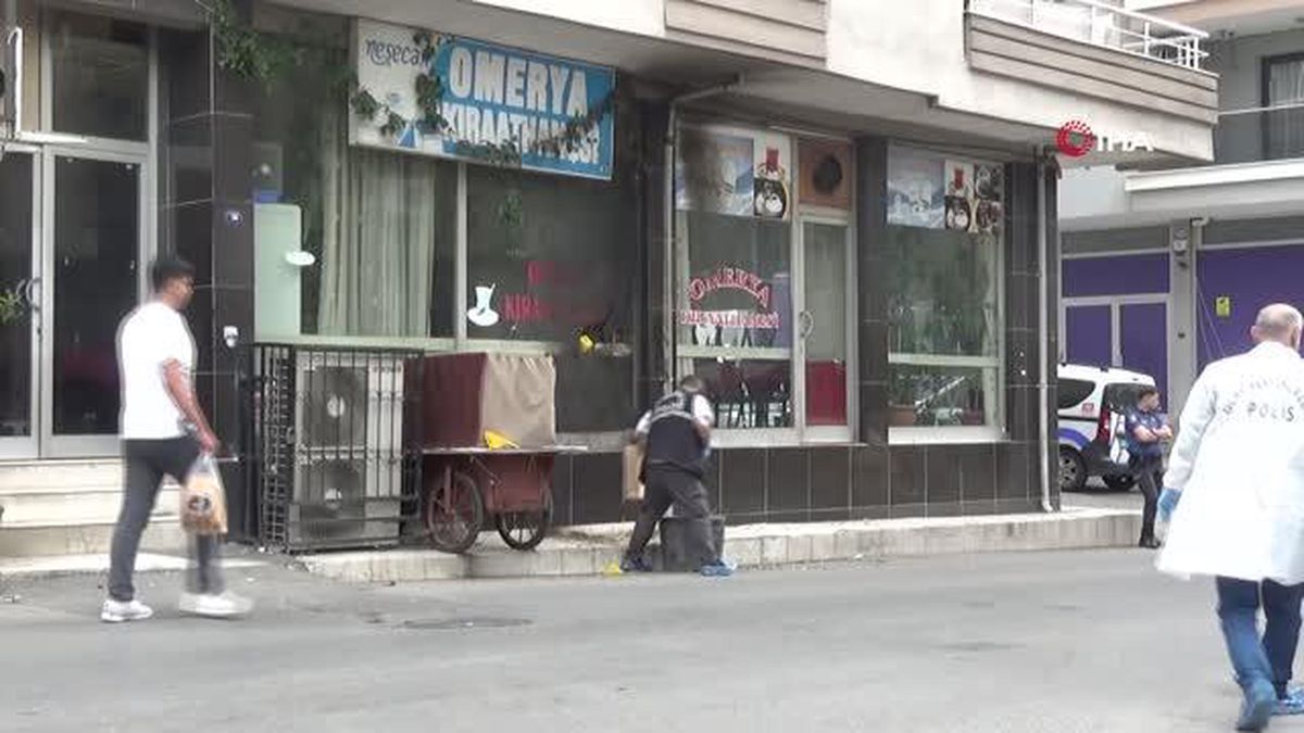 Kıraathaneye molotoflu saldırı kamerada