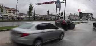 Malatya'da sağanak yağış hayatı olumsuz etkiledi