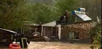Simav'da şiddetli yağış sel felaketine neden oldu