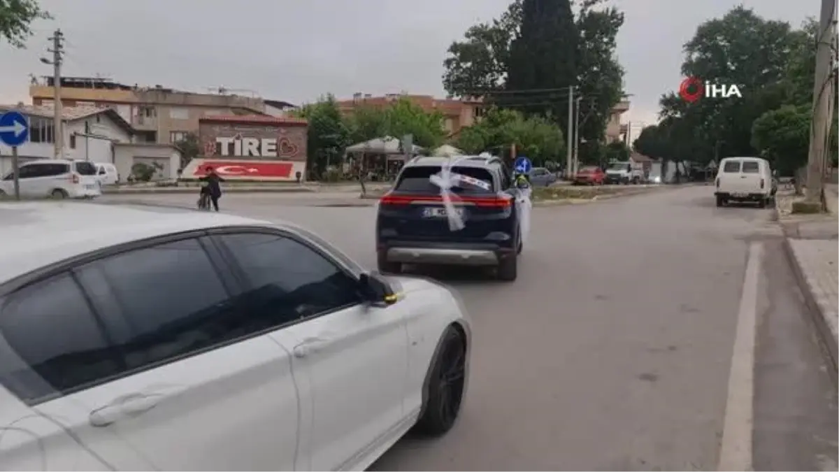 TOGG İzmir'de gelin arabası olarak kullanıldı