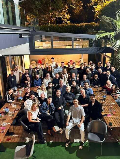 53. yaşına giren Acun Ilıcalı kutlamalara doymadı! Genç sevgilisiyle de aşk pozu verdi 53. yaşına giren Acun Ilıcalı kutlamalara doymadı! Genç sevgilisiyle de aşk pozu verdi