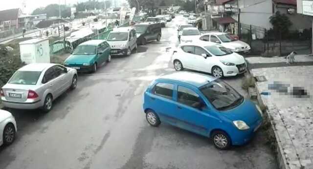 Balkon camlarını temizlerken düşerek feci şekilde can verdi... O anlar kamerada
