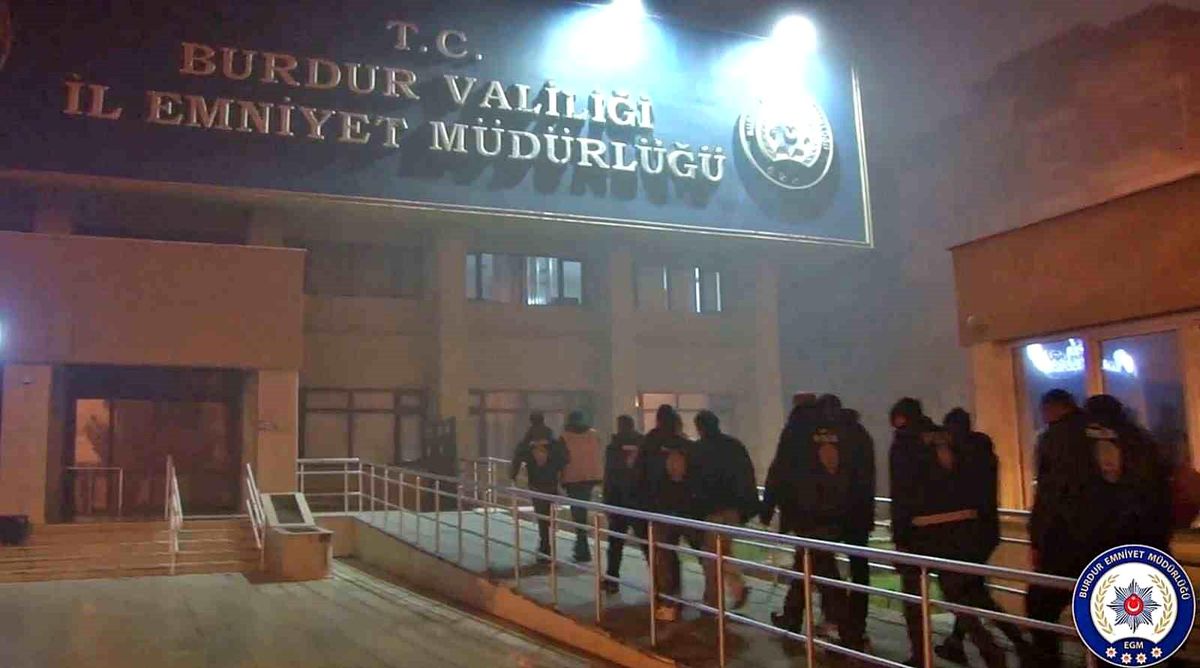 Burdur'da Asayiş Operasyonu: 36 Kişi Tutuklandı
