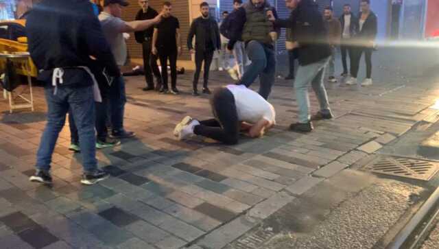 İstiklal Caddesi'nde Bayıltan Dayak