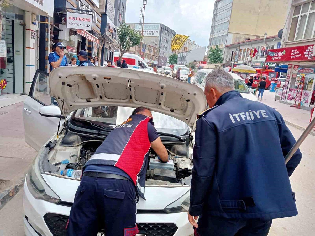 Keşan'da İtfaiyenin Kurtardığı Kedi Sahiplenildi
