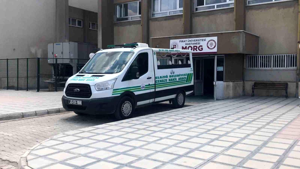 Elazığ'da Patpat Motoru Devrildi: 1 Ölü, 1 Yaralı