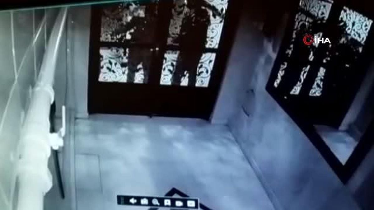 İstanbul'un 4 ayrı ilçesinde evden hırsızlık yapan 2 şahıs yakalandı