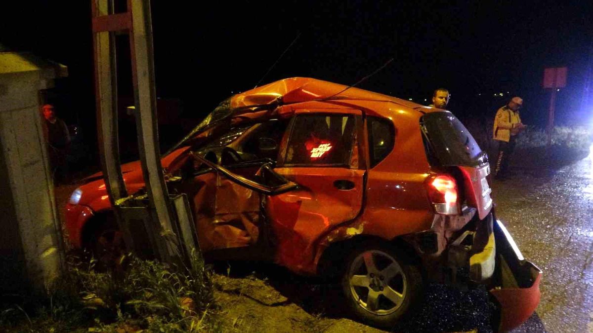 Tokat'ta trafik kazası: Kimya öğretmeni hayatını kaybetti