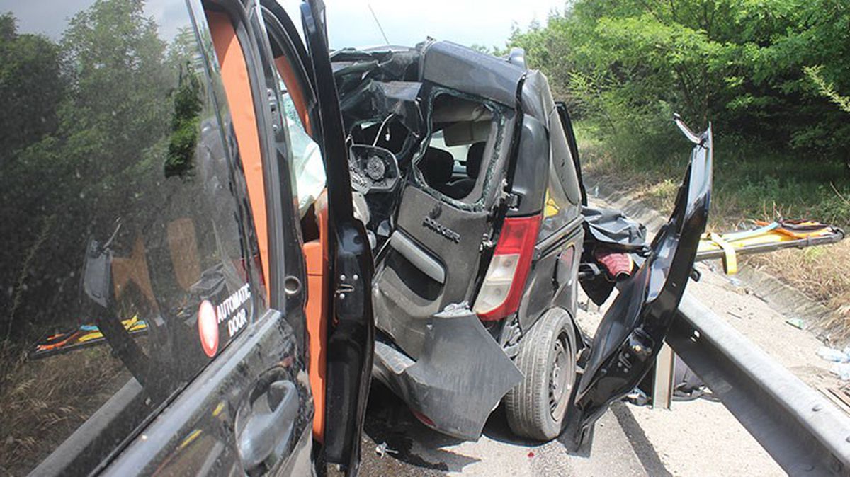 TEM Otoyolu Düzce geçişinde feci kaza: 2 ölü, 3 yaralı