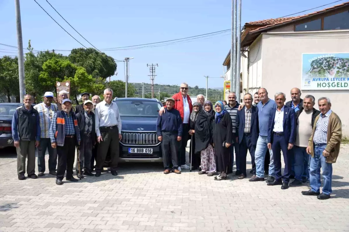 Karacabey Belediye Başkanı Ali Özkan, TOGG ile Leylek Köyü'nü ziyaret etti