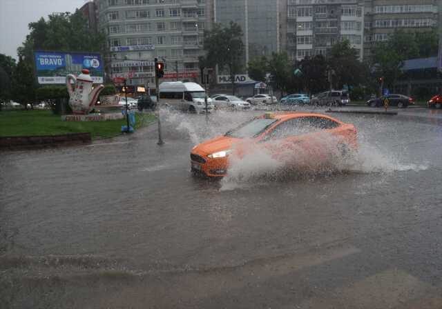 Ankara son zamanların en yoğun fırtına ve hortum tehlikesiyle karşı karşıya! Mansur Yavaş uyardı, 3 gün sürecek