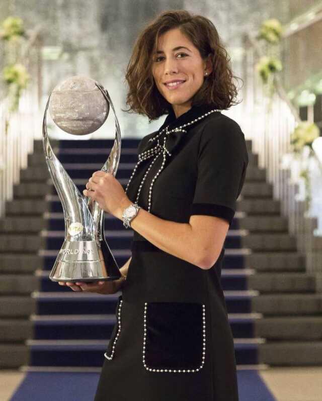 Güzel tenisçi Garbine Muguruza, selfie çektirirken tanıştığı hayranıyla evleniyor Güzel tenisçi Garbine Muguruza, selfie çektirirken tanıştığı hayranıyla evleniyor