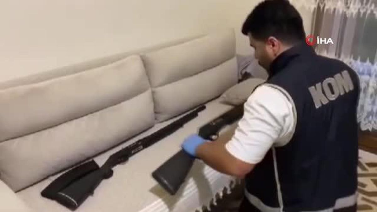 İzmir'de tefeci çetesine operasyon: 7 gözaltı