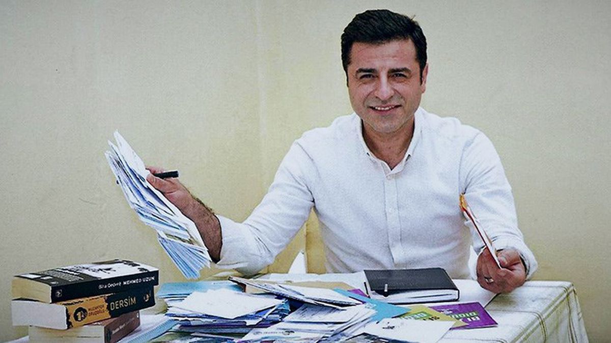 Selahattin Demirtaş: Partime cumhurbaşkanı adaylığına hazır olduğumu belirttim, gerekçe sunulmadan reddedildi