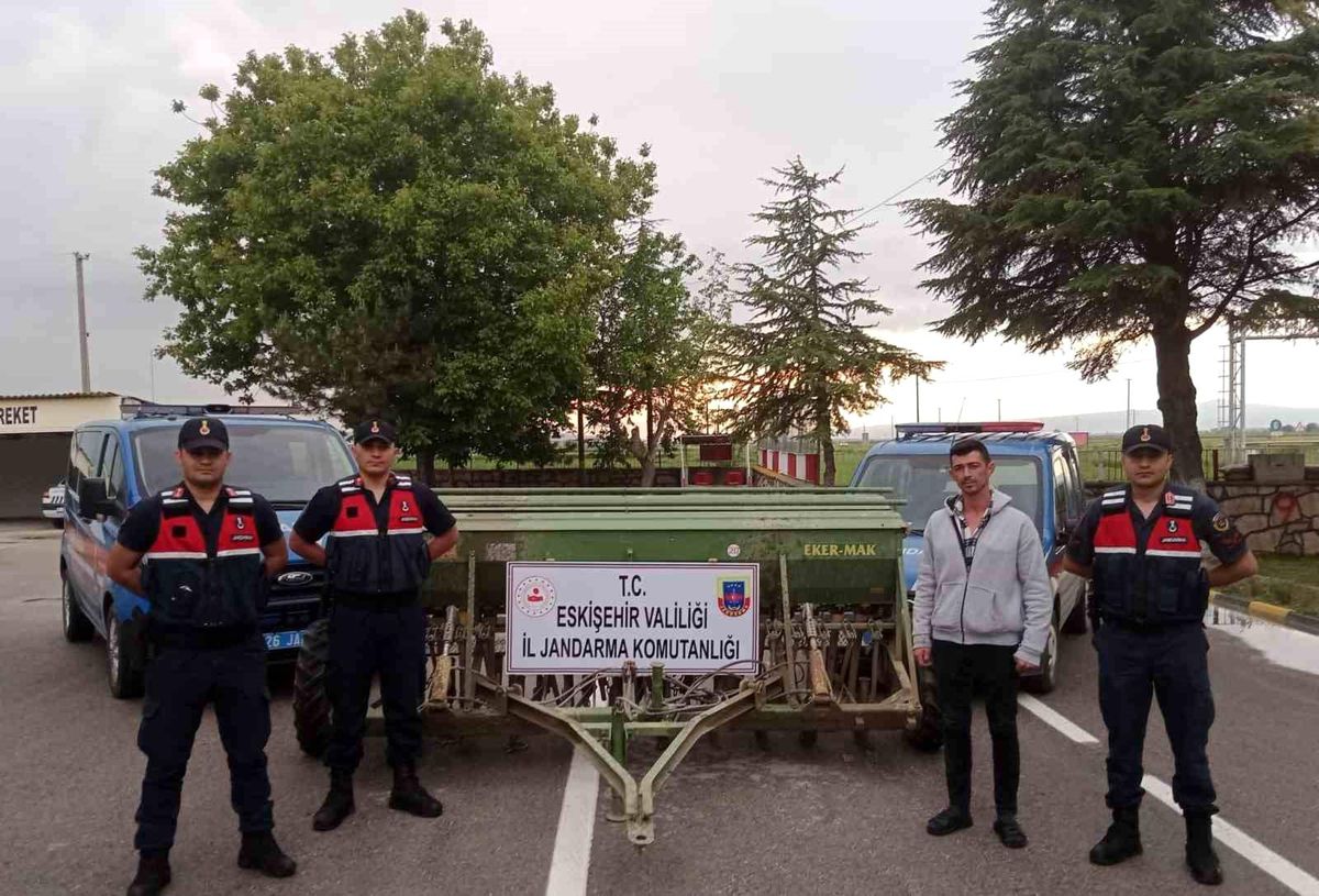 Tonluk tarım aleti çalan şüpheliler yakalandı