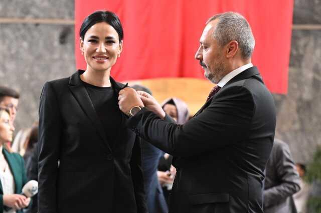 Türkiye Güzeli Sarıbaş, milletvekilliği kaydını yaptırdı
