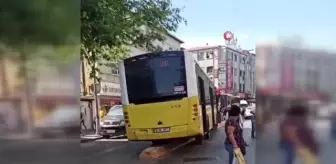 Fren yerine gaza basan İETT otobüsü şoförü refüje çıktı: Faciadan dönüldü