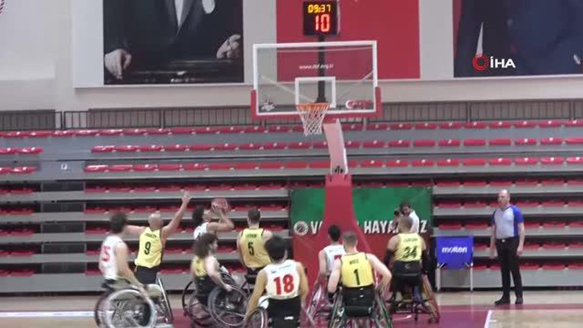 Japonya Avusturalya'yı rahat yendi: 65-51