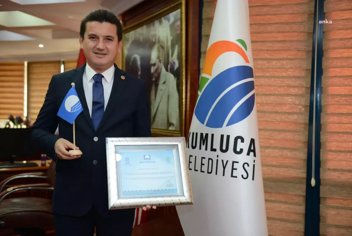 Kumluca Belediyesi, plajlarına Mavi Bayrak kazandırmak için çalışmalara başladı