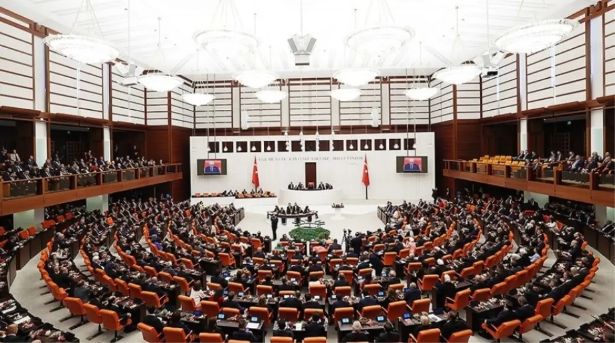 Milletvekili yemin metni! TBMM'de yemin nasıl edilir? Meclis yemin metni tamamı!