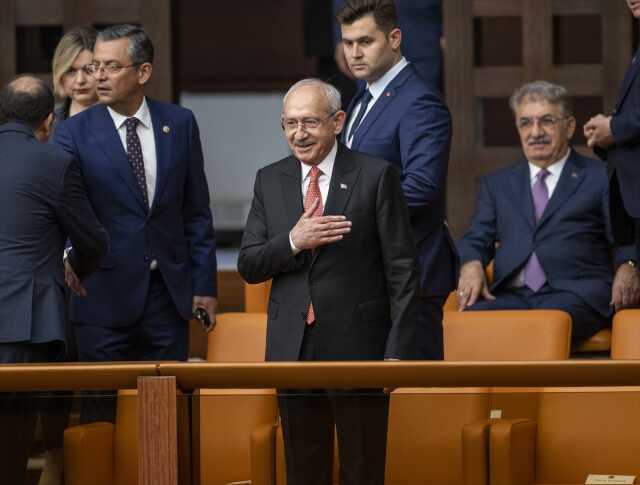 TBMM'de 28. Dönem, Devlet Bahçeli'nin yeminiyle başladı TBMM'de 28. Dönem, Devlet Bahçeli'nin yeminiyle başladı