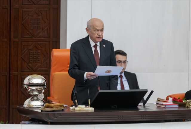 TBMM'de 28. Dönem, Devlet Bahçeli'nin yeminiyle başladı TBMM'de 28. Dönem, Devlet Bahçeli'nin yeminiyle başladı