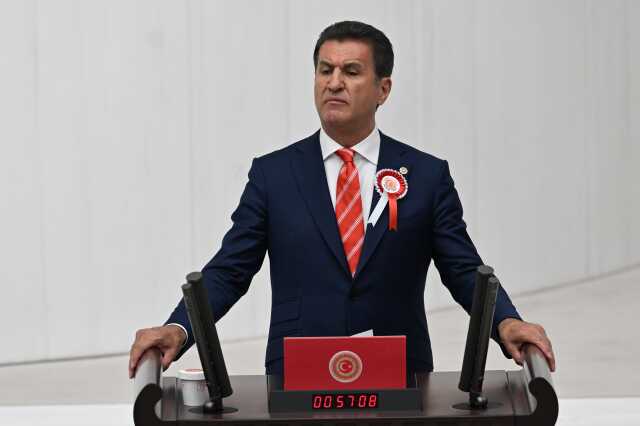 TBMM'de 28. Dönem, Devlet Bahçeli'nin yeminiyle başladı TBMM'de 28. Dönem, Devlet Bahçeli'nin yeminiyle başladı