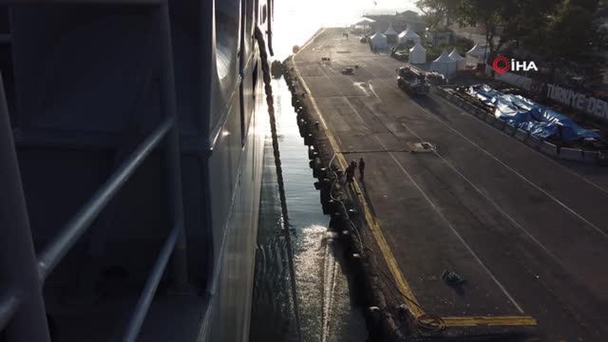 TCG Anadolu gemisi İstanbul'dan ayrıldı