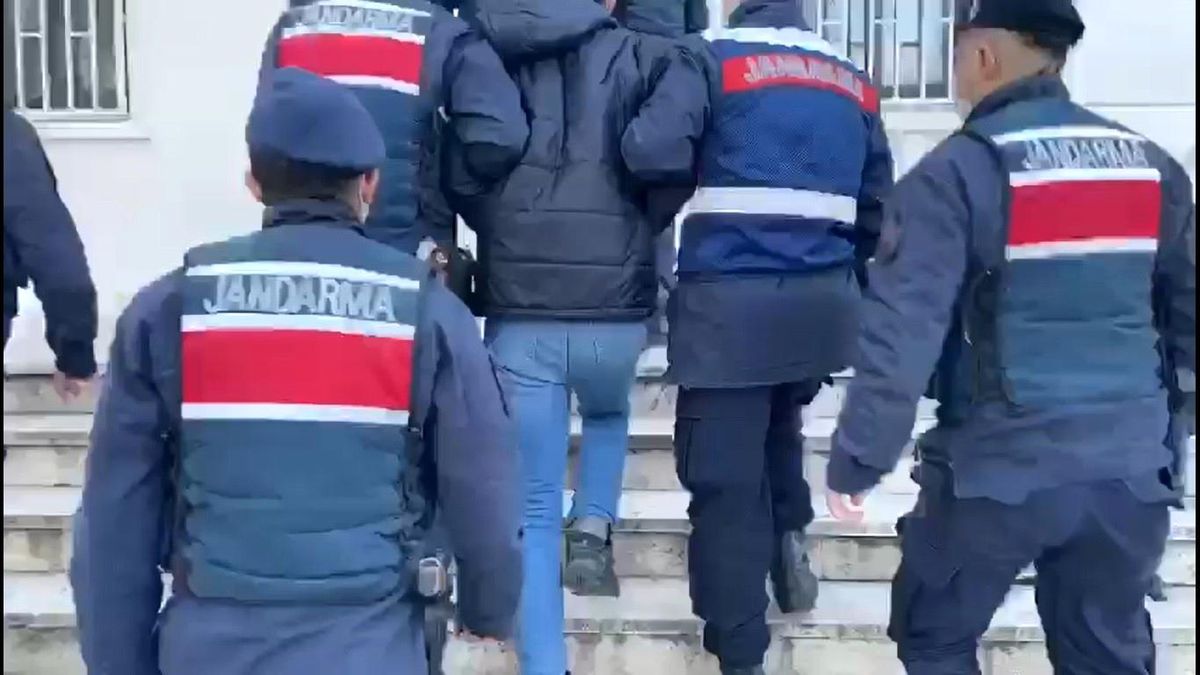 Edirne'de 17 Terör Örgütü Üyesi Yakalandı