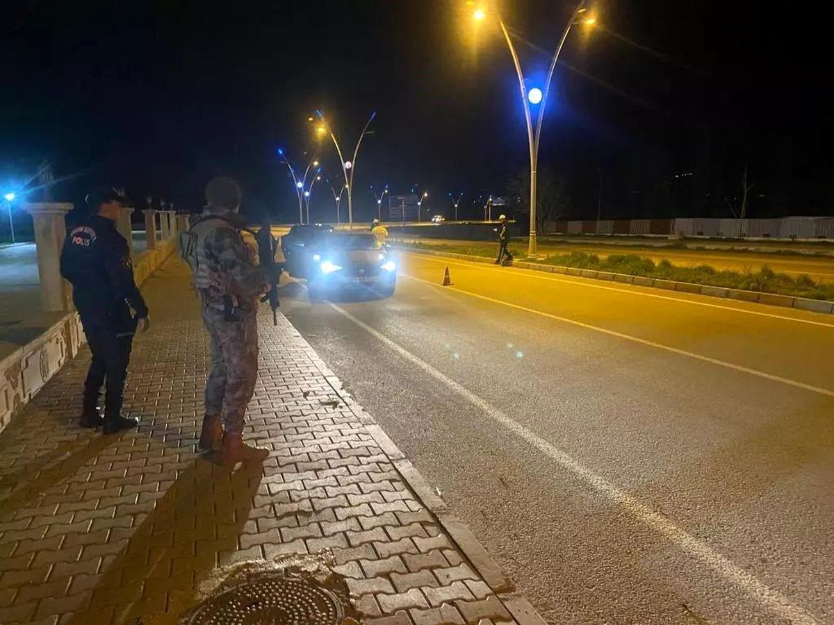 Erzincan'da Çeşitli Suçlardan Aranan 18 Şüpheli Yakalandı