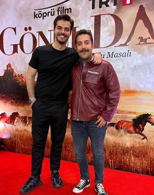 Gönül Dağı dizisinin 100. bölümü kutlandı! Gülsim Ali İlhan gecede sürpriz yaptı Gönül Dağı dizisinin 100. bölümü kutlandı! Gülsim Ali İlhan gecede sürpriz yaptı