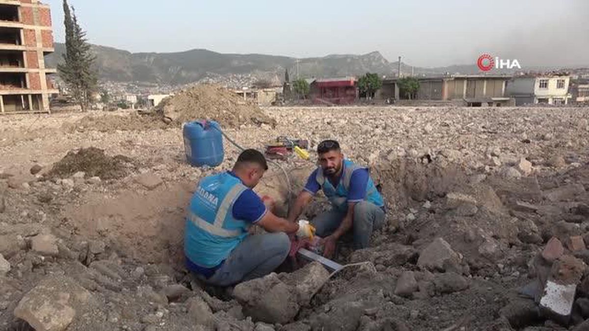 Hatay'da alınan beton örneğinden deniz kumu çıktı