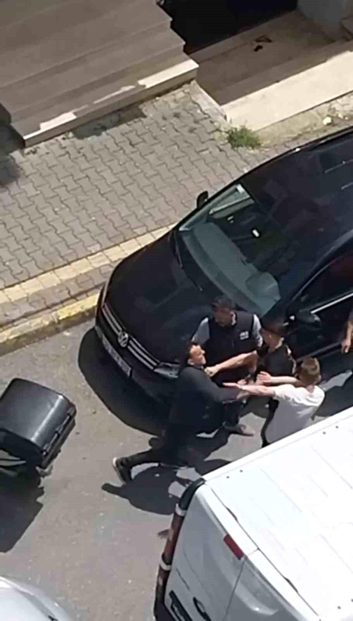 İstanbul'da Yol Vermeme Kavgaları: Silecekle Saldırıldılar