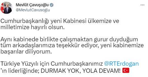 Koltuğu devreden eski bakanlardan peş peşe veda paylaşımı