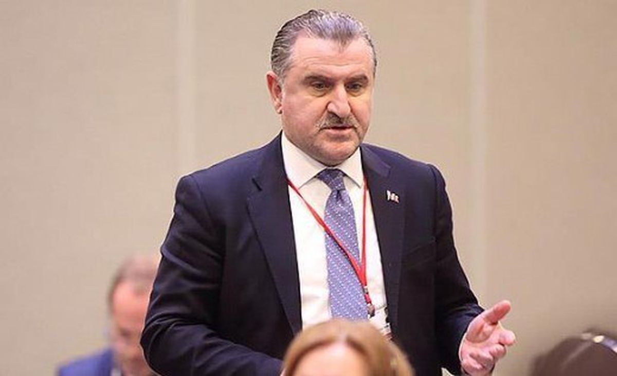 Osman Aşkın Bak kimdir? Gençlik ve Spor Bakanı Osman Aşkın Bak kim? Osman Aşkın Bak kaç yaşında, nereli?