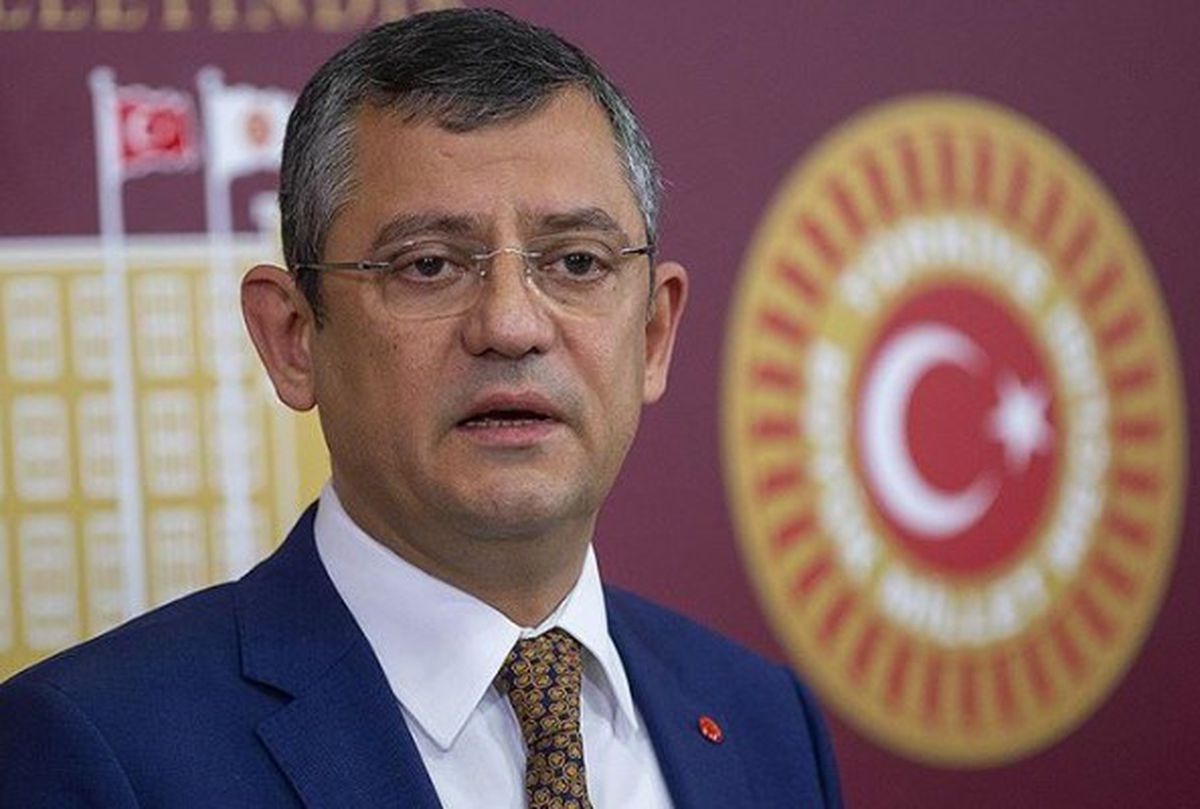 Özgür Özel kimdir? Özgür Özel hangi partiden? Özgür Özel kaç yaşında, nereli?
