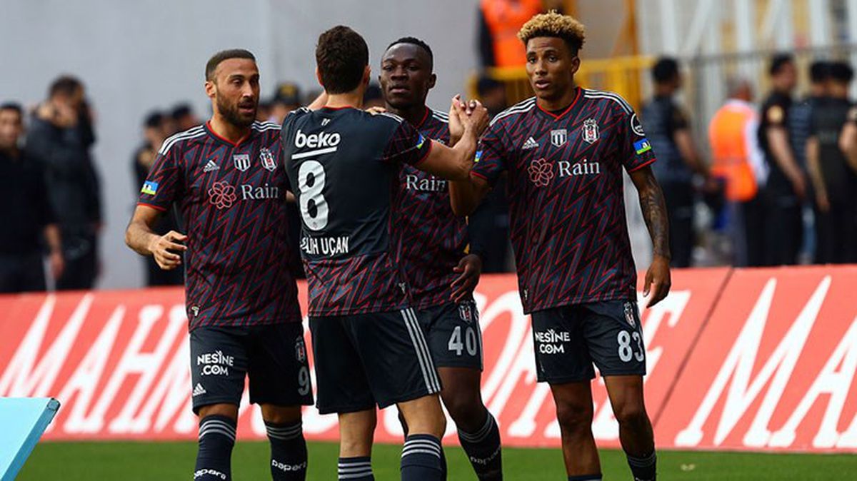 Son Dakika: Beşiktaş, Kasımpaşa'yı deplasmanda 5-2 mağlup etti