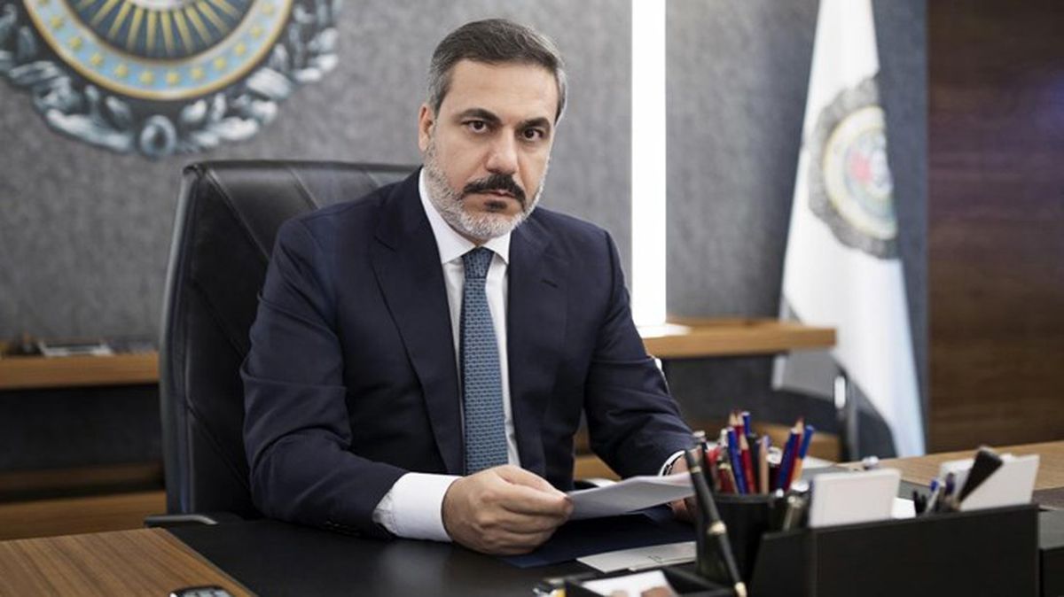 Yeni Kabine'de Dışişleri Bakanlığı görevini üstlenen Hakan Fidan'a dünyadan tebrik mesajları