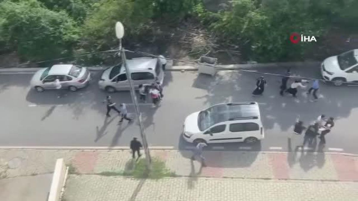 Beylikdüzü'nde Komşuların Bisiklet Kavgasına Biber Gazlı Müdahale