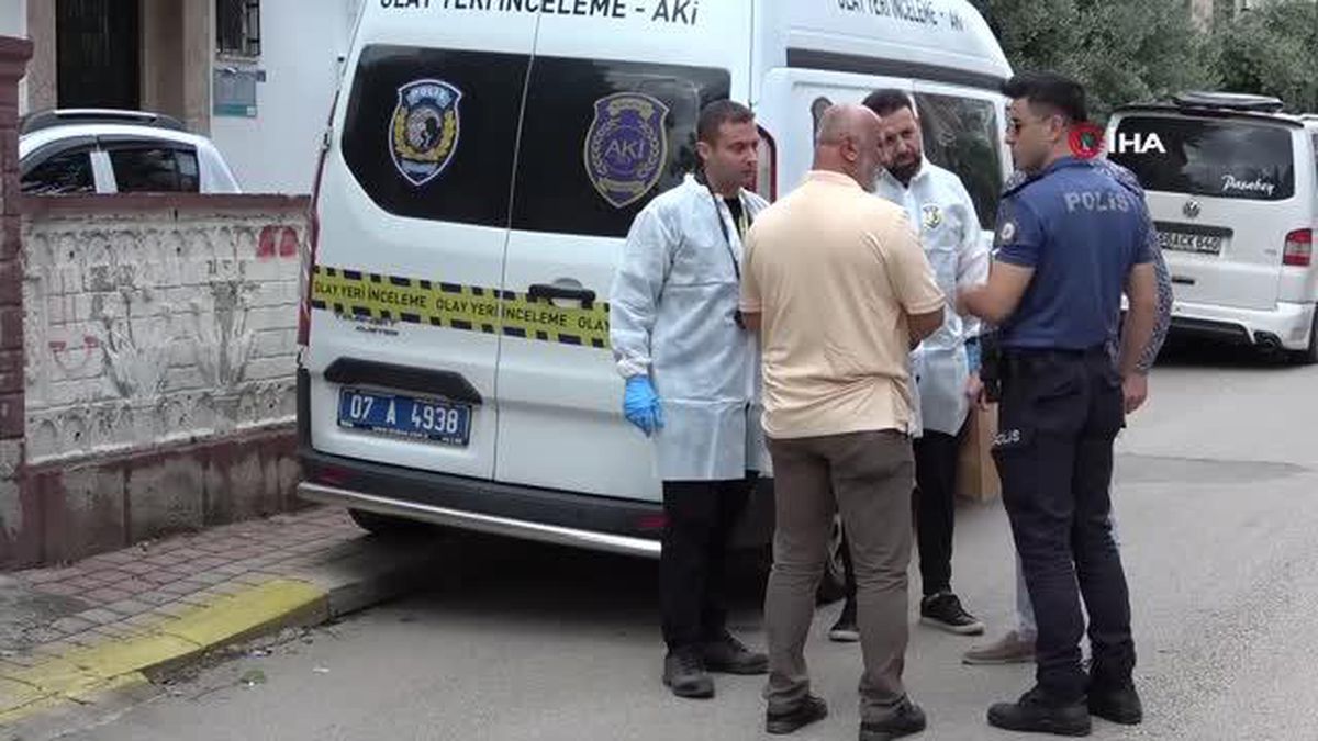 Antalya'da alkol alırken ölen genç arkadaşları tarafından bulundu