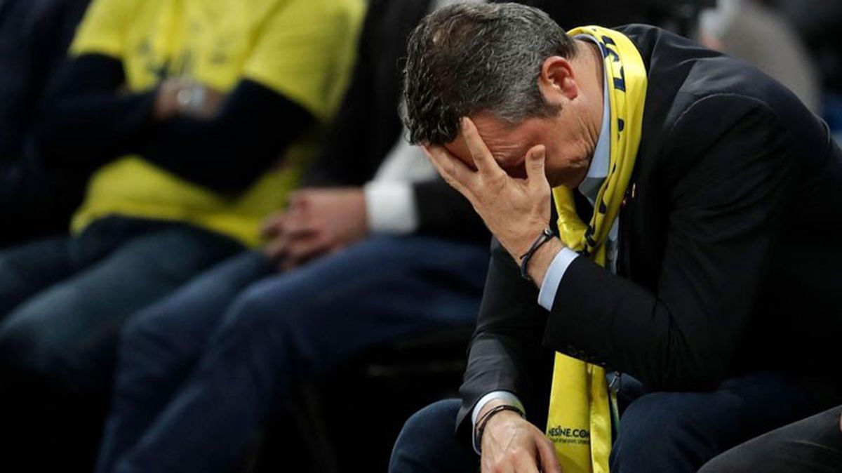 Fenerbahçeliler bunu da gördü! Derbiyi kazanan Galatasaray 32 yıl sonra bir ilke imza attı