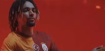 G.Saray'ın forma tanıtım klibinde F.Bahçe'ye gönderme! Futbolcular enstrüman çaldı