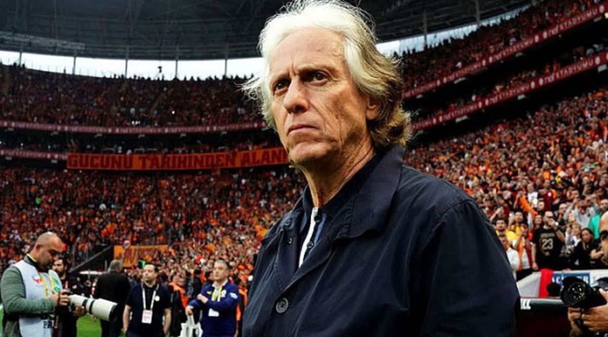 Jorge Jesus istifa etti mi, gitti mi?