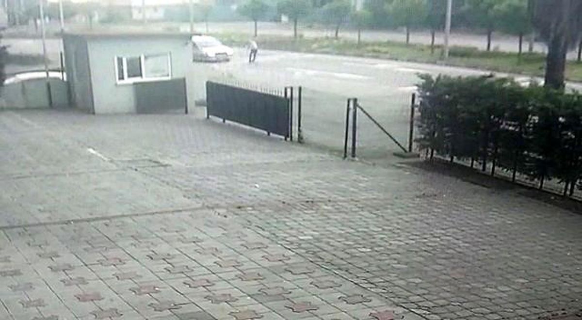 Zonguldak'ta Yaya Otomobilin Çarpması Sonucu Savruldu