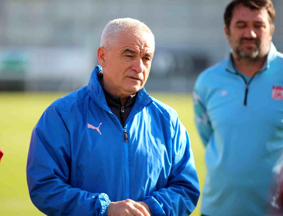 Rıza Çalımbay: 'Sıkıntılı geçen bir sezon oldu'