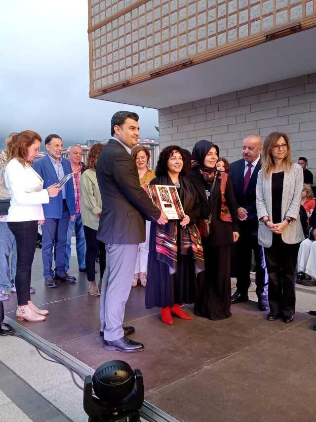 Rize'de Hacere Orhan defilesi büyüledi