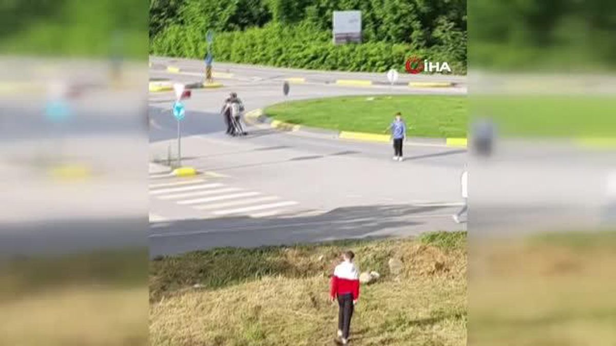 Düğün konvoyunda para isteyen gruba karşı kavga