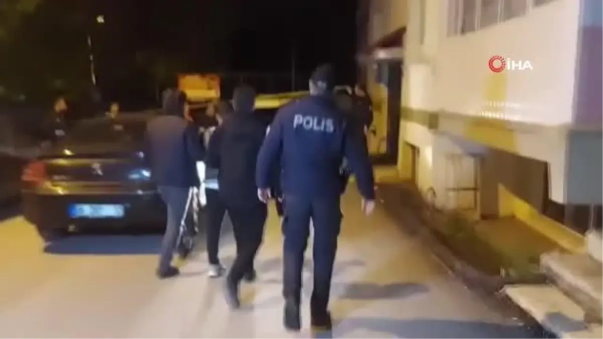 Kız arkadaşından ayrıldı, 5 katlı binadan atlamak istedi